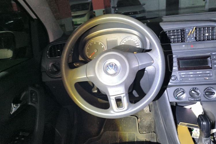 Used Volkswagen Polo 2013 1.4L Automatic Comfort Edition Steering Wheel