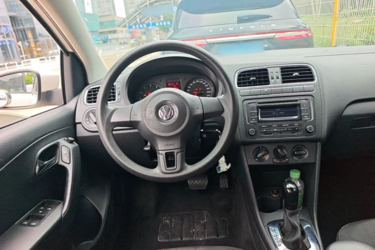 Used Volkswagen Polo 2013 1.6L Automatic Comfort Edition Steering Wheel