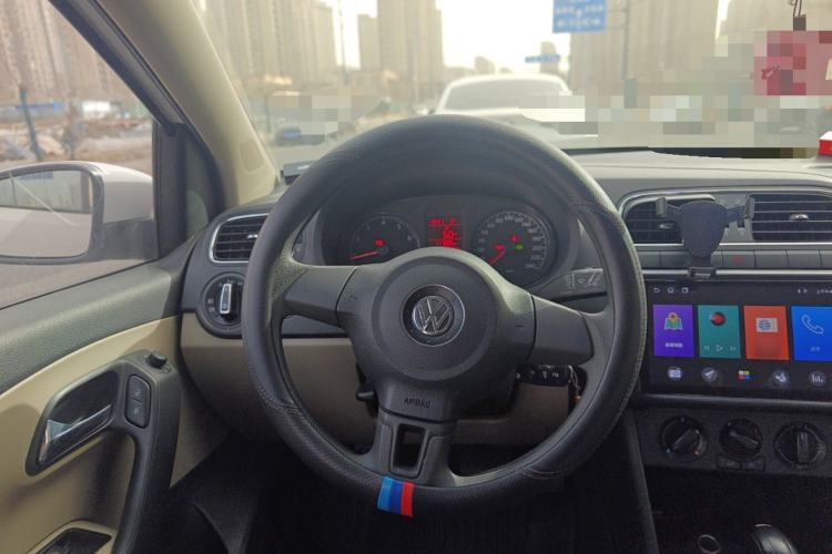 Used Volkswagen Polo 2013 1.6L Automatic Comfort Edition Steering Wheel