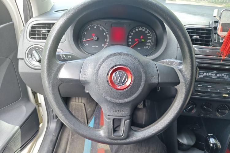 Used Volkswagen Polo 2013 1.6L Automatic Comfort Edition Steering Wheel