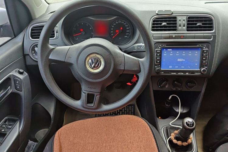 Used Volkswagen Polo 2013 1.6L Manual Comfort Edition Steering Wheel