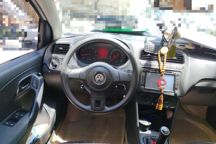 Used Volkswagen Polo 2013 1.4L Manual Fashion Edition Steering Wheel