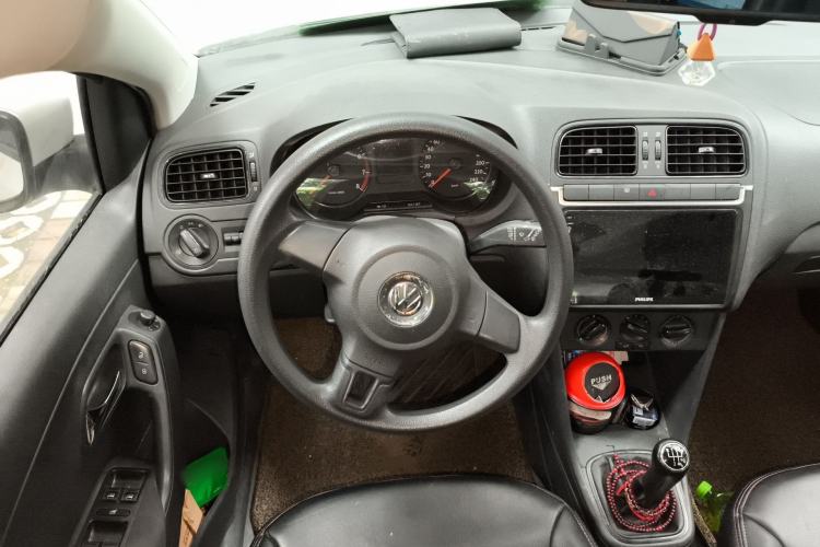 Used Volkswagen Polo 2013 1.4L Manual Fashion Edition Steering Wheel