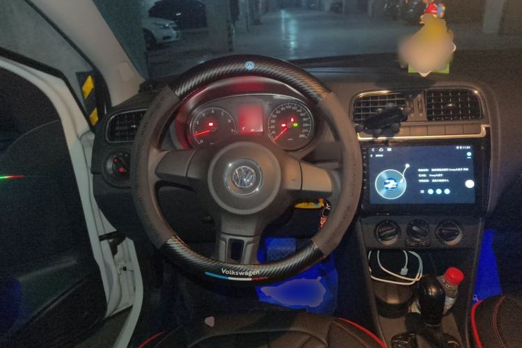 Used Volkswagen Polo 2013 1.6L Automatic Comfort Edition Steering Wheel