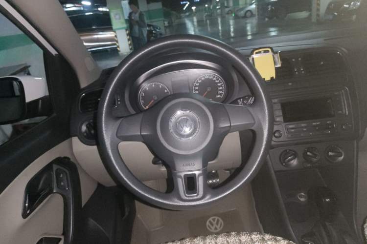 Used Volkswagen Polo 2013 1.4L Automatic Comfort Edition Steering Wheel