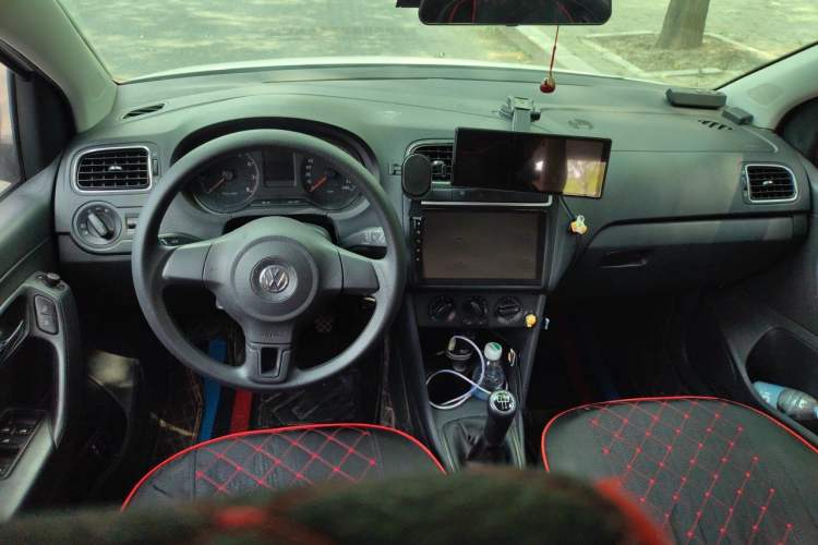 Used Volkswagen Polo 2013 1.4L Manual Comfort Edition Steering Wheel