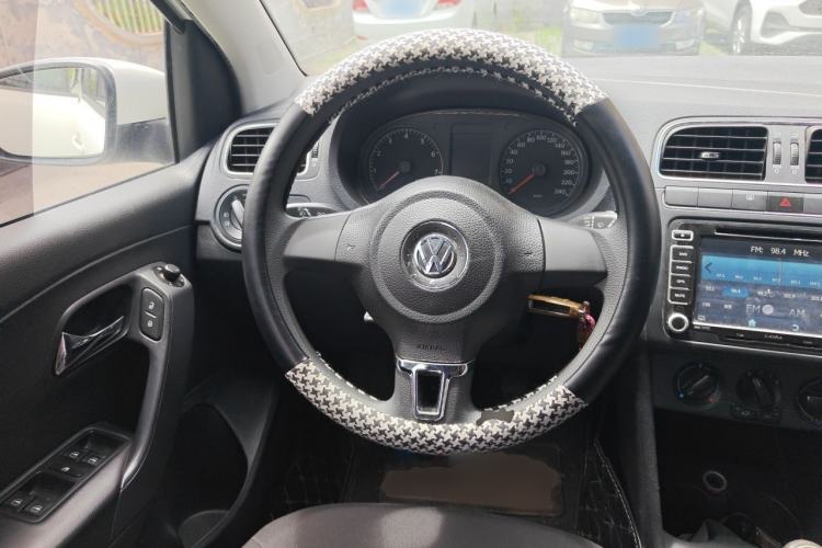 Used Volkswagen Polo 2013 1.4L Manual Comfort Edition Steering Wheel