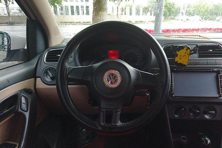 Used Volkswagen Polo 2013 1.6L Automatic Comfort Edition Steering Wheel