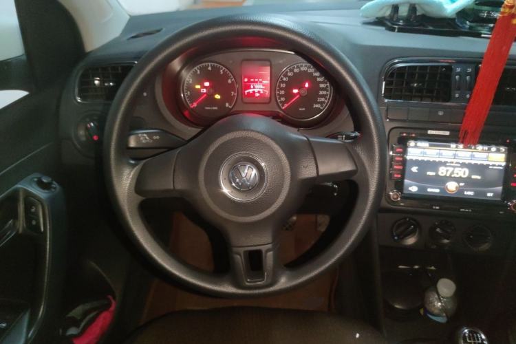 Used Volkswagen Polo 2013 1.6L Manual Comfort Edition Steering Wheel