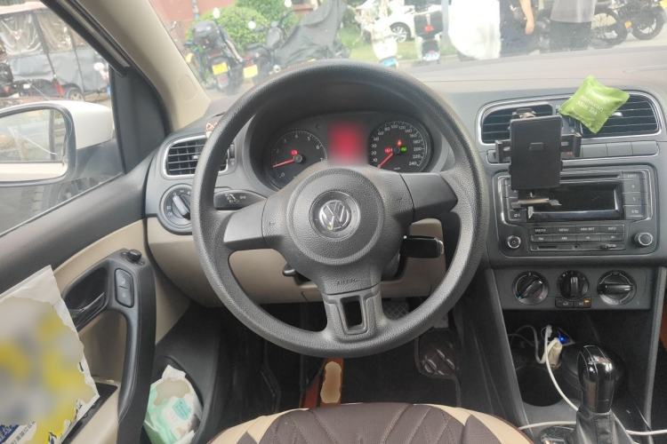 Used Volkswagen Polo 2013 1.6L Automatic Comfort Edition Steering Wheel