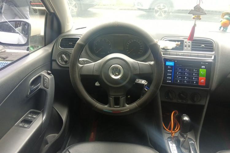 Used Volkswagen Polo 2013 1.6L Automatic Comfort Edition Steering Wheel