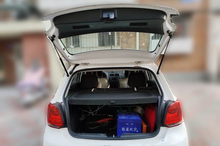 Used Volkswagen Polo 2013 1.4L Manual Comfort Edition Trunk