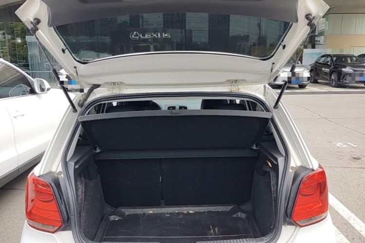 Used Volkswagen Polo 2013 1.6L Automatic Comfort Edition Trunk