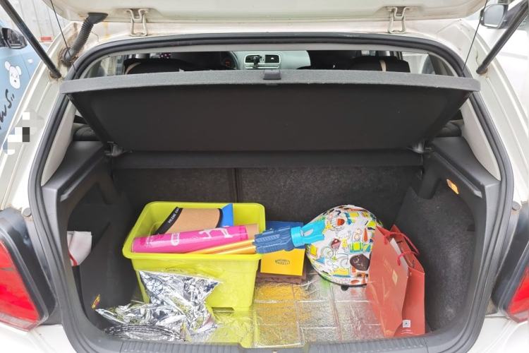 Used Volkswagen Polo 2013 1.6L Automatic Comfort Edition Trunk