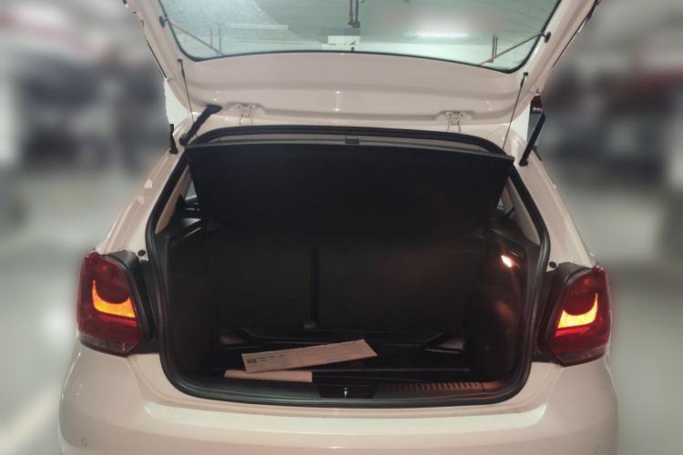 Used Volkswagen Polo 2013 1.6L Automatic Comfort Edition Trunk