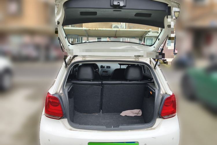 Used Volkswagen Polo 2013 1.4L Manual Comfort Edition Trunk
