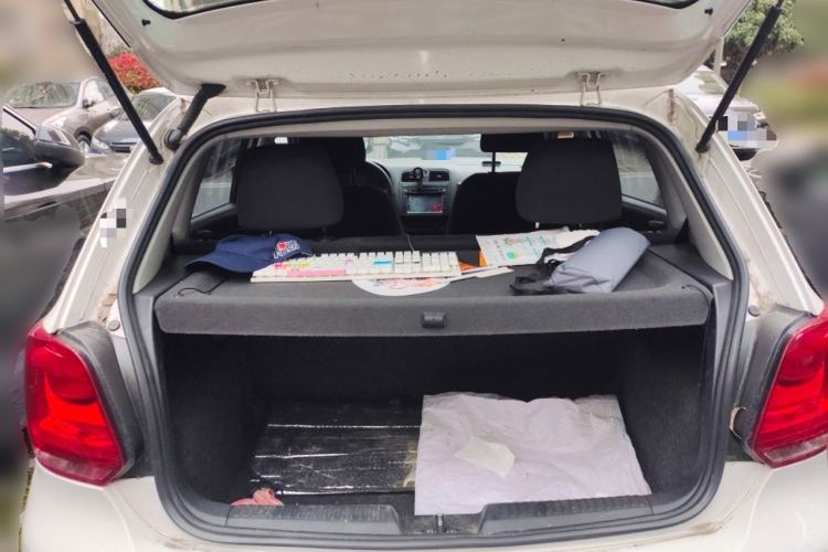 Used Volkswagen Polo 2013 1.4L Manual Fashion Edition Trunk