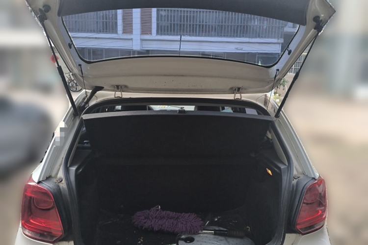Used Volkswagen Polo 2013 1.4L Manual Fashion Edition Trunk