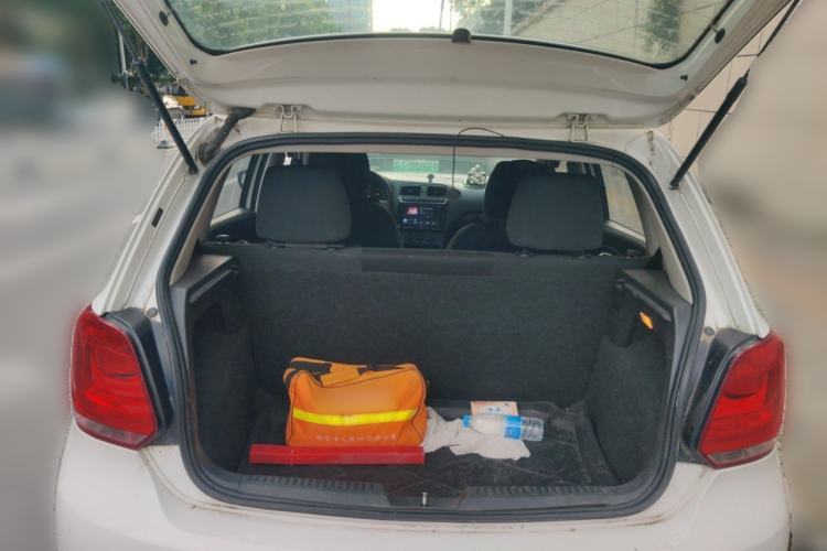 Used Volkswagen Polo 2013 1.4L Manual Fashion Edition Trunk