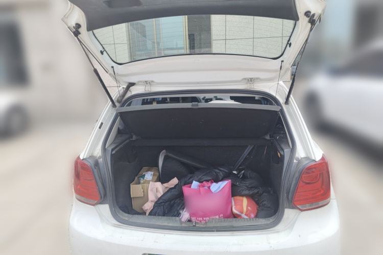 Used Volkswagen Polo 2013 1.4L Manual Fashion Edition Trunk