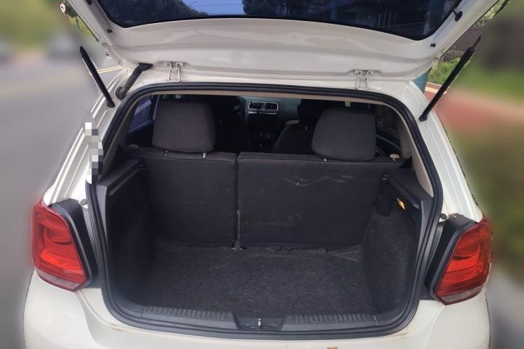 Used Volkswagen Polo 2013 1.6L Automatic Comfort Edition Trunk