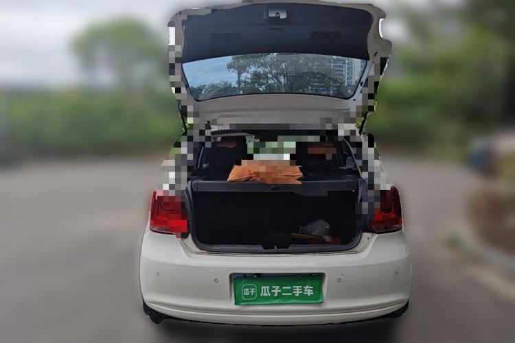 Used Volkswagen Polo 2013 1.6L Manual Comfort Edition Trunk