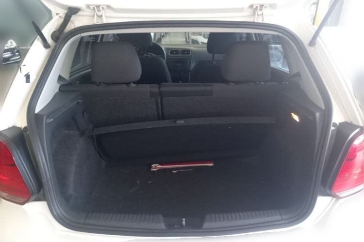 Used Volkswagen Polo 2013 1.6L Automatic Comfort Edition Trunk