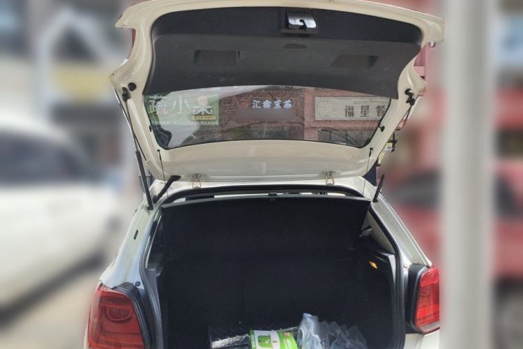 Used Volkswagen Polo 2013 1.4L Automatic Comfort Edition Trunk