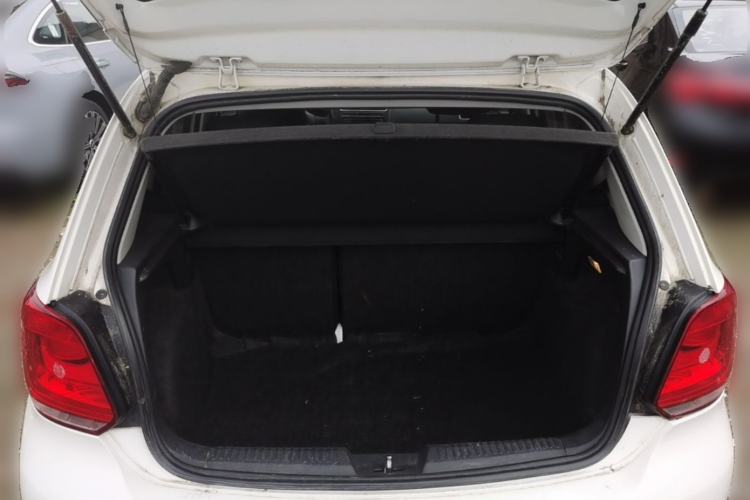 Used Volkswagen Polo 2013 1.6L Manual Comfort Edition Trunk