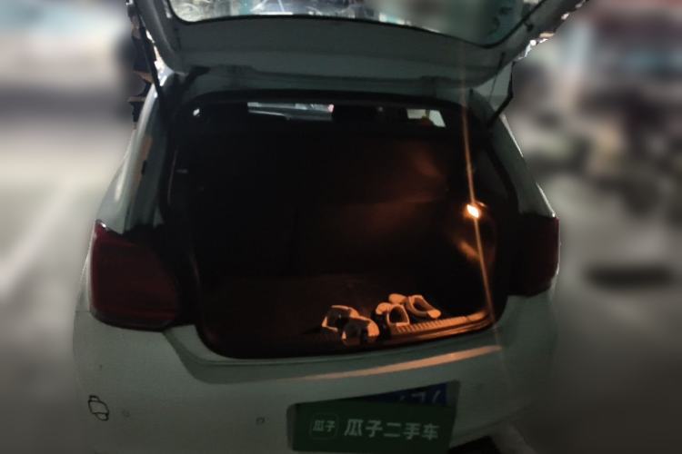 Used Volkswagen Polo 2013 1.6L Automatic Comfort Edition Trunk