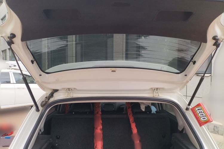 Used Volkswagen Polo 2013 1.4L Manual Fashion Edition Trunk