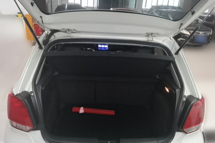 Used Volkswagen Polo 2013 1.6L Automatic Comfort Edition Trunk