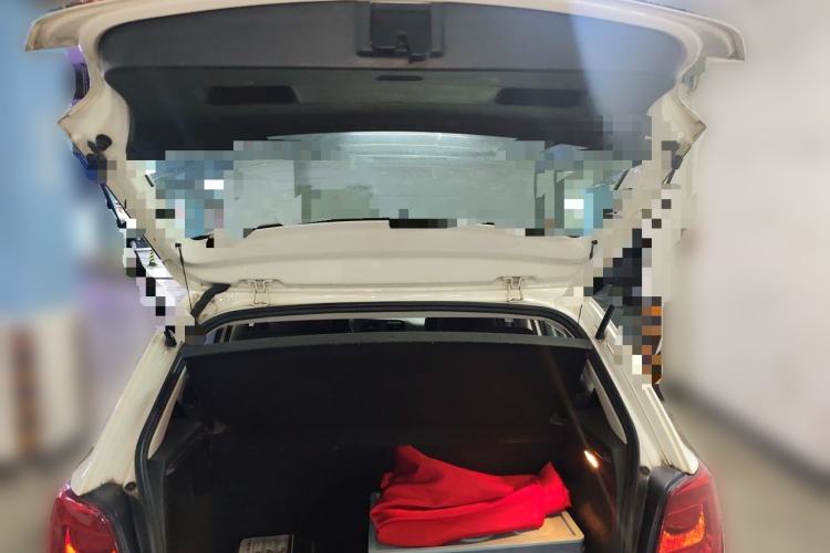 Used Volkswagen Polo 2013 1.4L Manual Fashion Edition Trunk