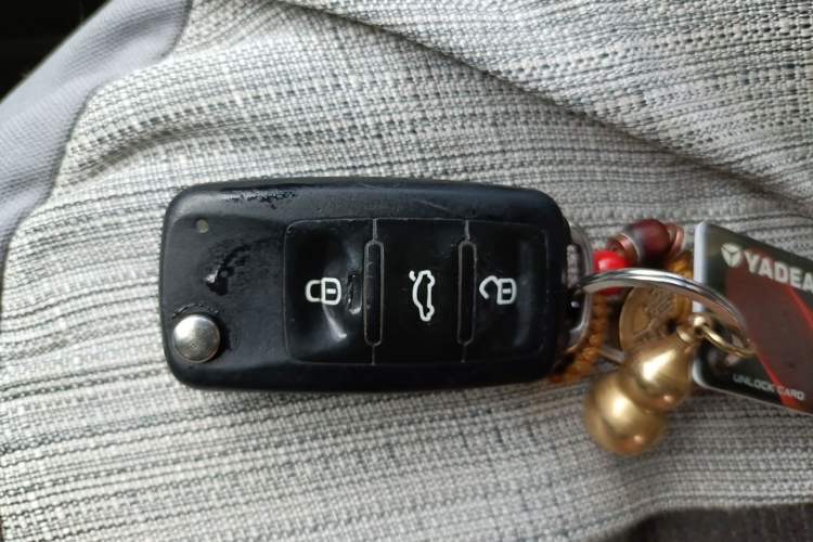 Used Volkswagen Polo 2013 1.4L Manual Comfort Edition Vehicle Key