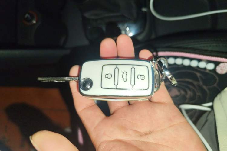 Used Volkswagen Polo 2013 1.6L Automatic Comfort Edition Vehicle Key