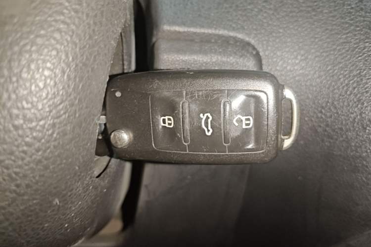 Used Volkswagen Polo 2013 1.4L Automatic Comfort Edition Vehicle Key