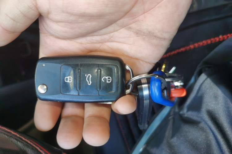 Used Volkswagen Polo 2013 1.4L Manual Fashion Edition Vehicle Key