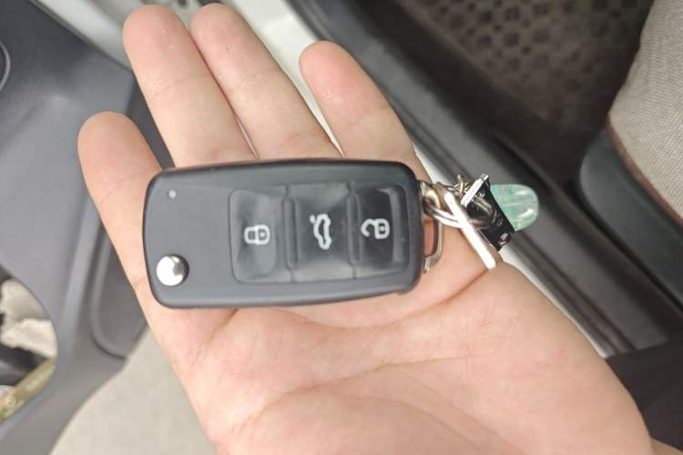 Used Volkswagen Polo 2013 1.6L Automatic Comfort Edition Vehicle Key