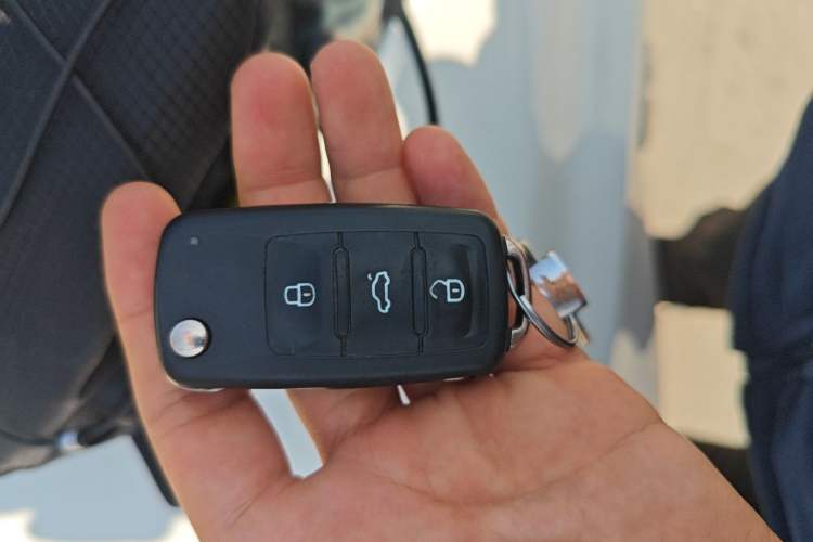Used Volkswagen Polo 2013 1.4L Manual Fashion Edition Vehicle Key
