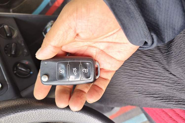 Used Volkswagen Polo 2013 1.6L Automatic Comfort Edition Vehicle Key