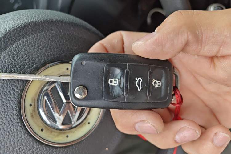 Used Volkswagen Polo 2013 1.6L Manual Comfort Edition Vehicle Key