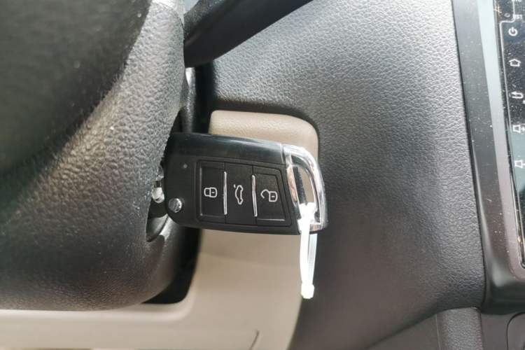 Used Volkswagen Polo 2013 1.6L Automatic Comfort Edition Vehicle Key