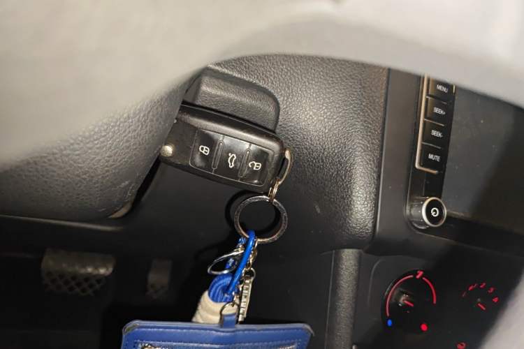 Used Volkswagen Polo 2013 1.6L Automatic Comfort Edition Vehicle Key