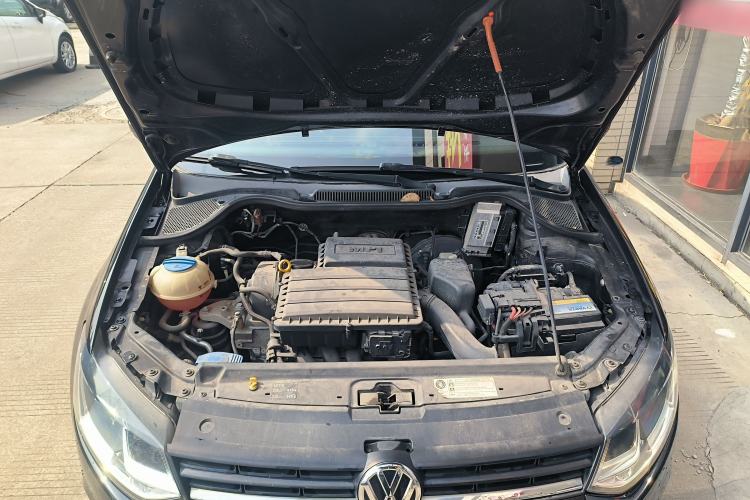 Used Volkswagen Polo 2014 1.4L Automatic Comfort Edition Engine Bay