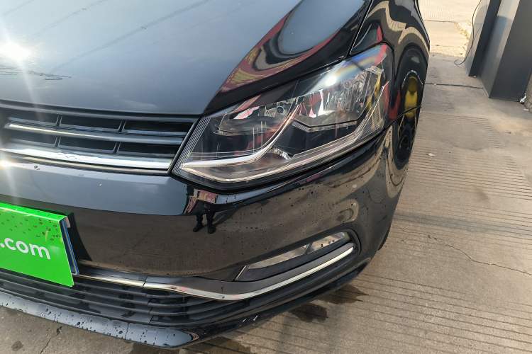 Used Volkswagen Polo 2014 1.4L Automatic Comfort Edition Left Front Headlight