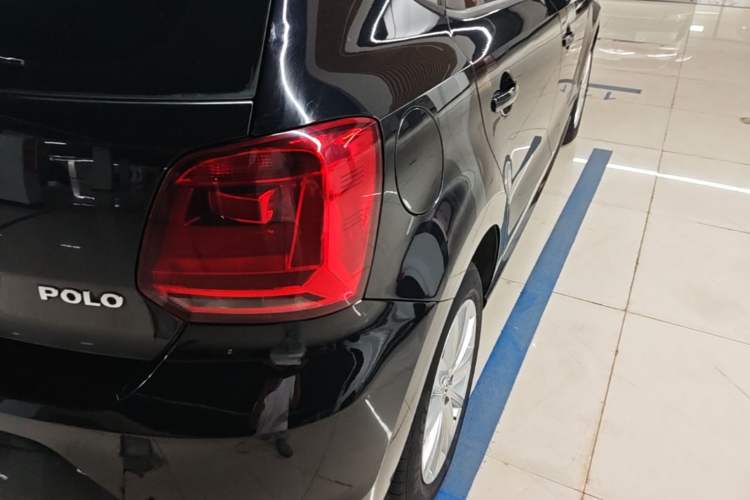 Used Volkswagen Polo 2014 1.4L Automatic Comfort Edition Right Rear Taillight