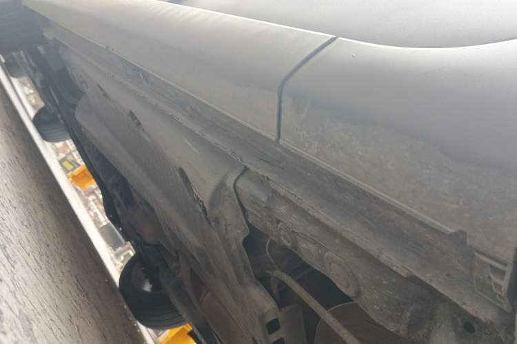 Used Volkswagen Polo 2014 1.6L Cross Polo Manual Chassis Rear Left