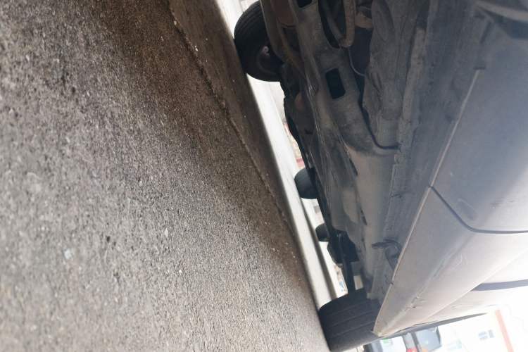 Used Volkswagen Polo 2014 1.6L Cross Polo Manual Chassis Rear Right