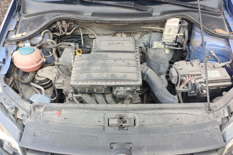 Used Volkswagen Polo 2014 1.6L Cross Polo Manual Engine Bay