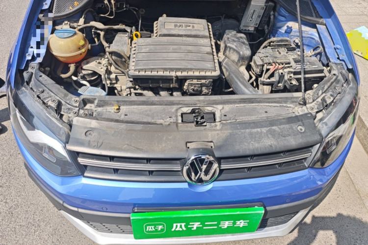 Used Volkswagen Polo 2014 1.6L Cross Polo Automatic Engine Bay